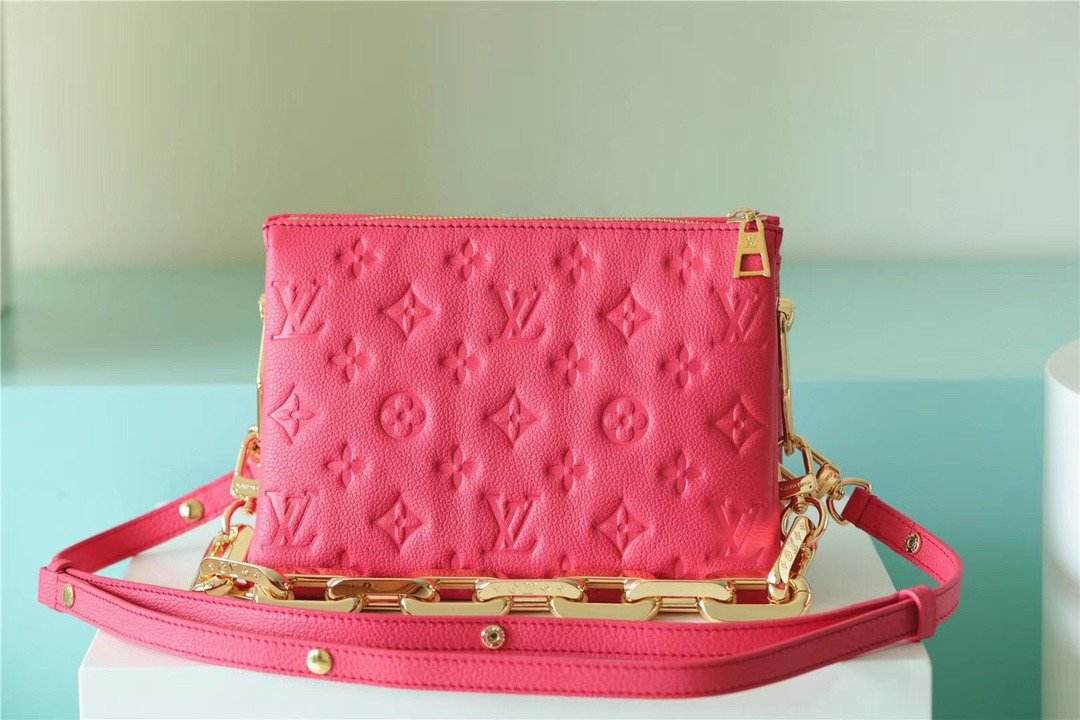 LV Coussin GLAMI Grain GlamIuo Pink For Women, WomenÃ¢â‚¬â„¢s Bags, Shoulder And Crossbody Bags 8.3in/21cm LV M20750