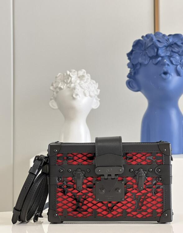 SAMC - LOV Bags - 1810
