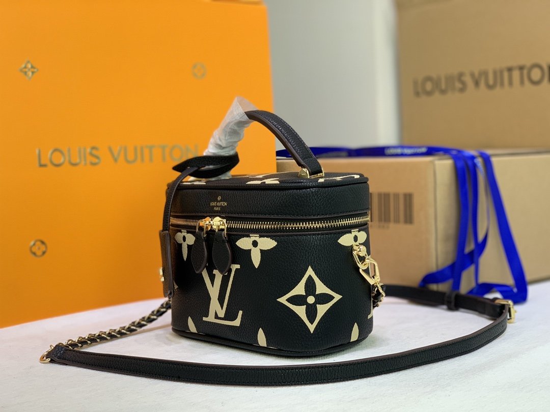 EN - New Arrival Bags LUV 097