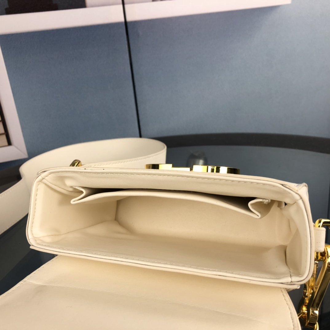 EN - New Arrival Bags DIR 243