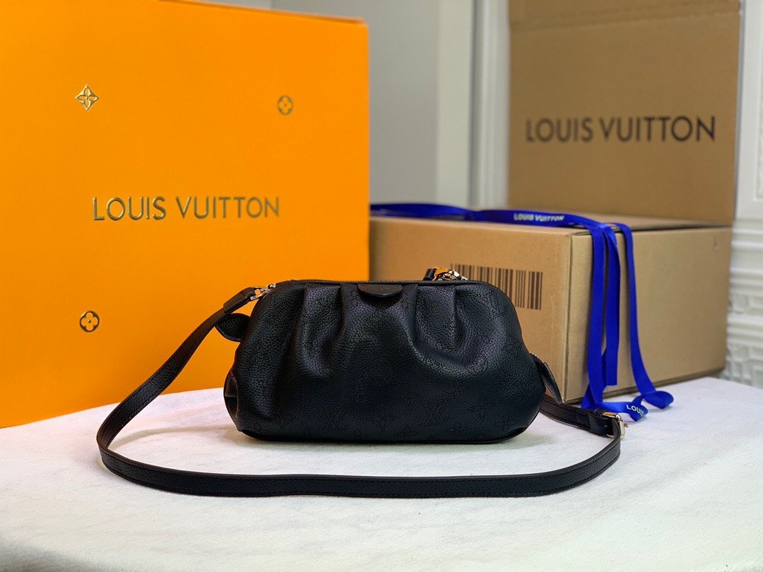 EN - New Arrival Bags LUV 122
