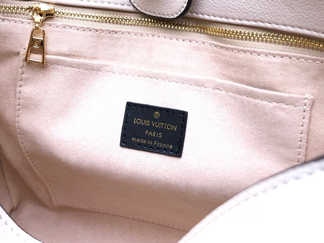 EN - New Arrival Bags LUV 043