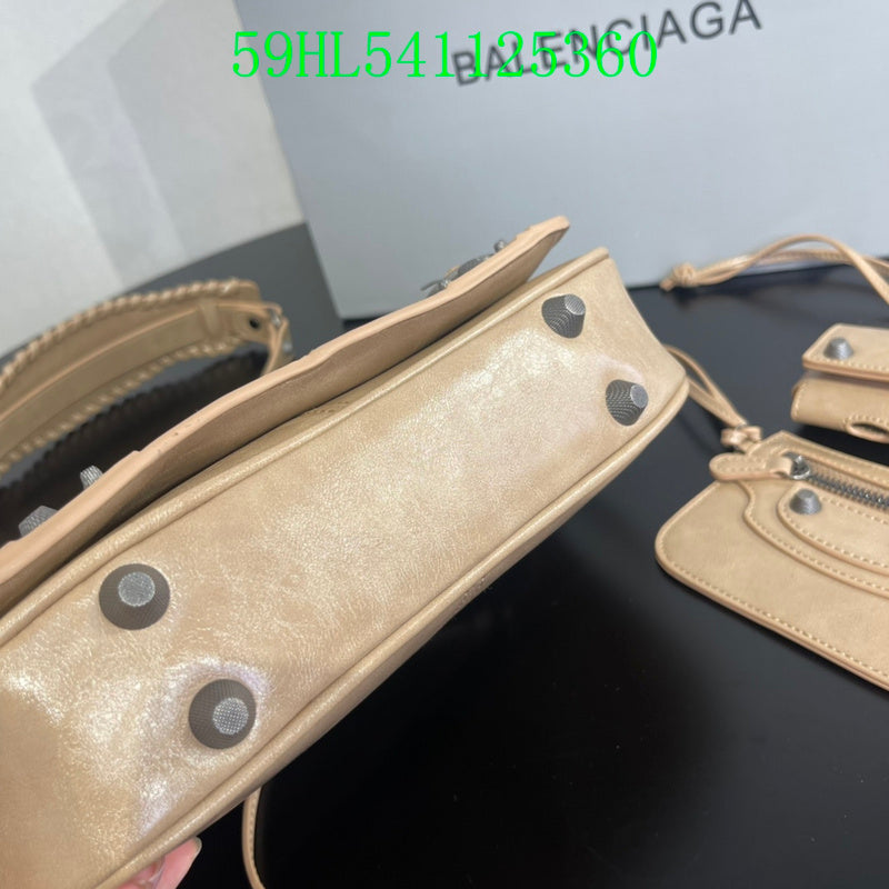 Glami Fashion - BGA Bags - 1970