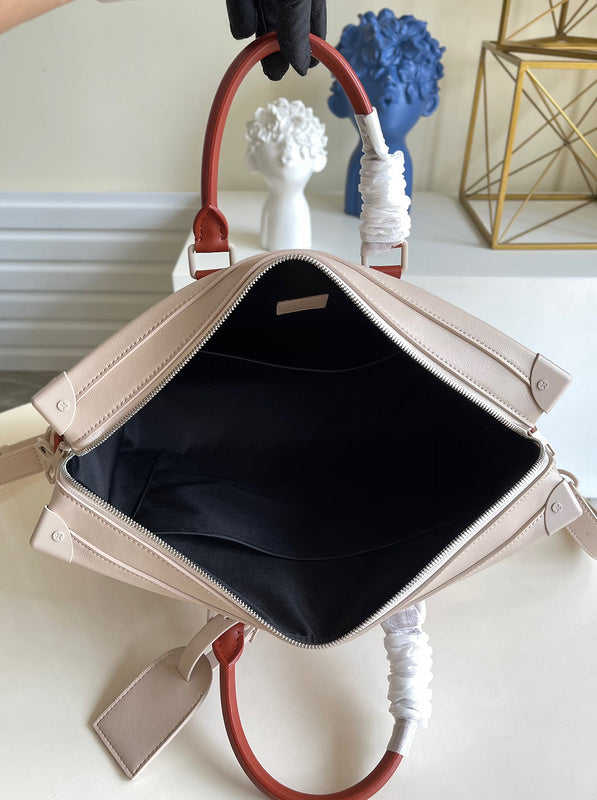 LOV2 Bags - Luxurious Bags  1241