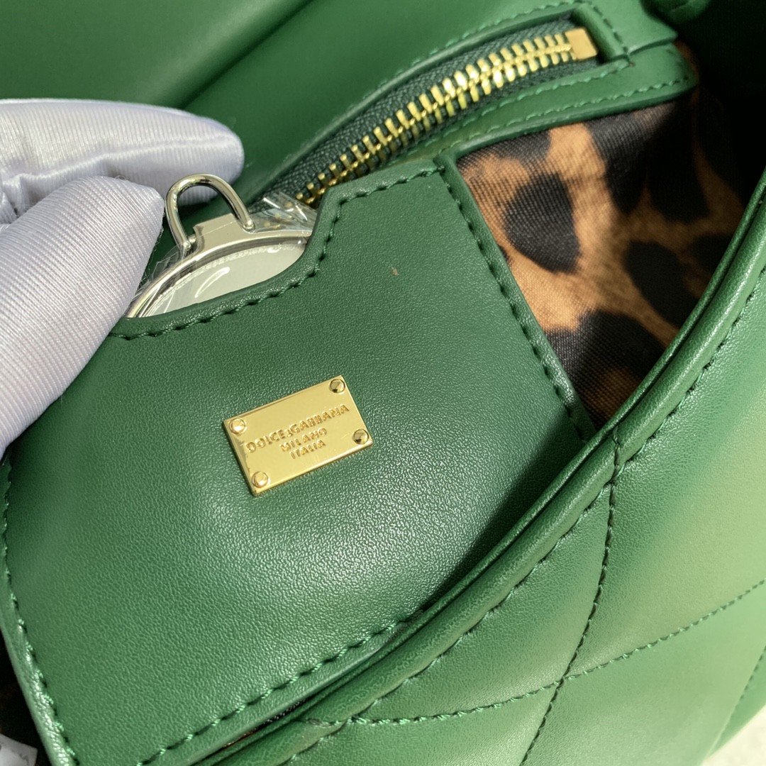GLAMI MeGLAMIum Sicily Bag In Quilted Green For Women 10.2in/26cm GLAMI