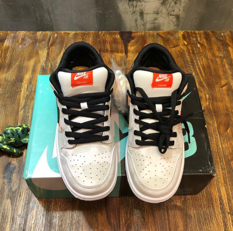 SAMC - NKE Shoes - 1850