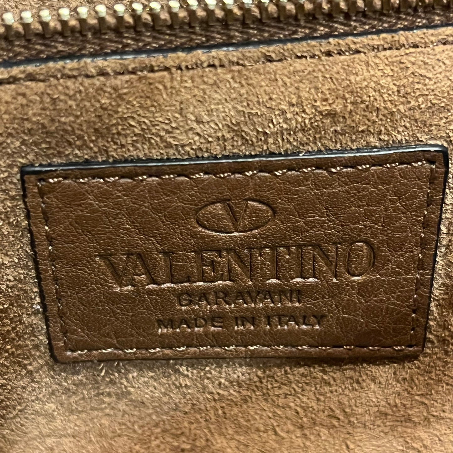 VALENTINO Band Rockstud Grained Calfskin Crossbody Bag ADI1194