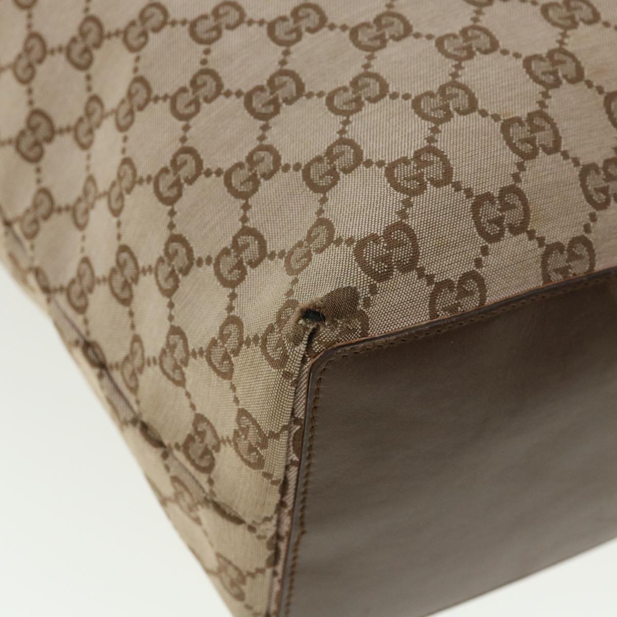GUCCI GG Canvas Shoulder Bag Beige 1098 35367