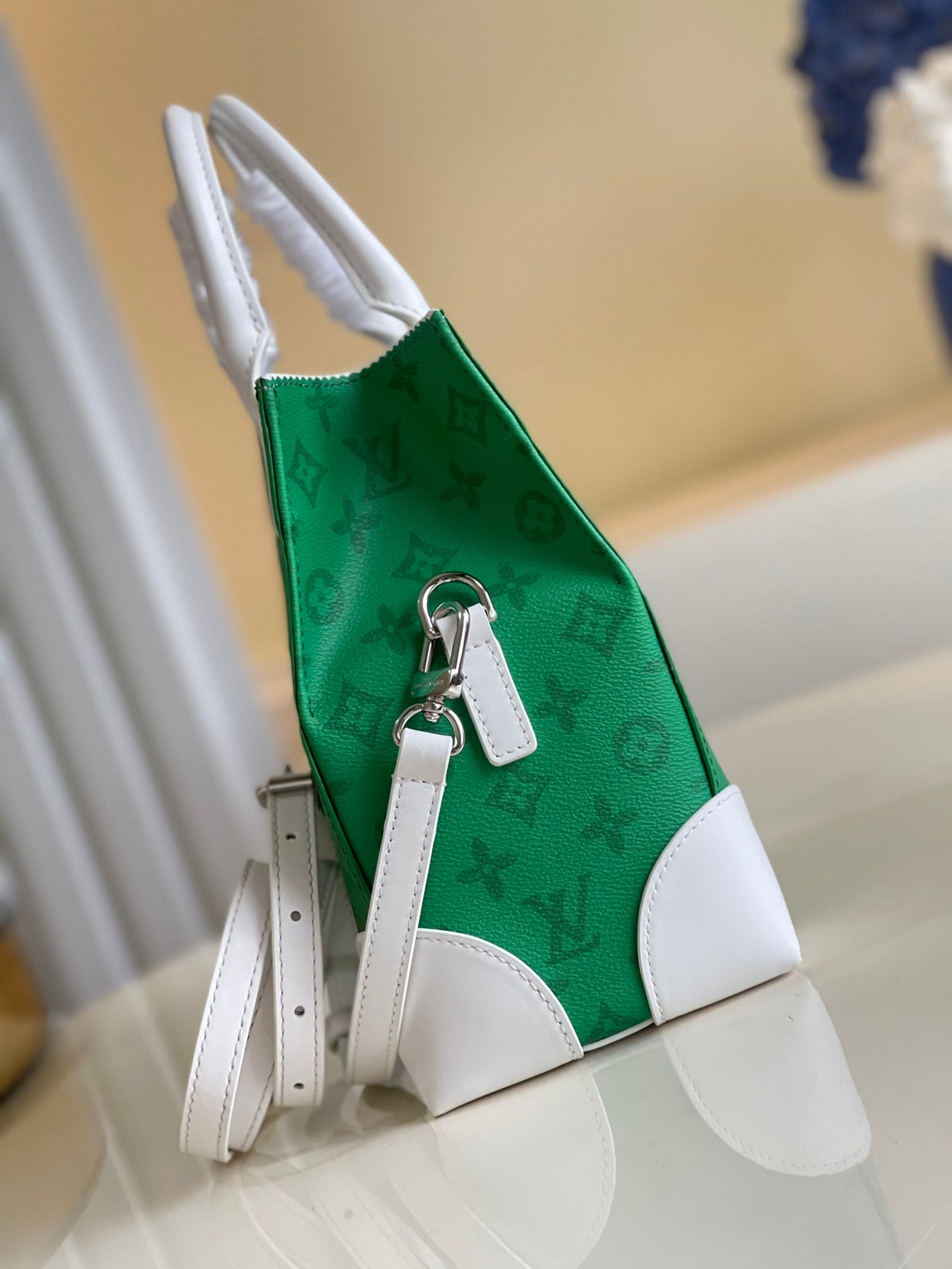 LV Litter Bag Vintage Monogram Canvas Green By Virgil Abloh For Men, MenÃ¢â‚¬â„¢s Bags, Shoulder And Crossbody Bags 9.4in/24cm LV M80815
