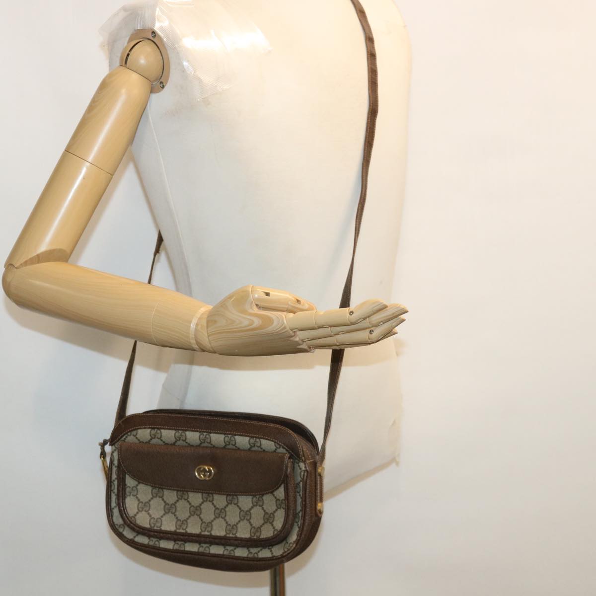GUCCI GG Canvas Shoulder Bag PVC Leather Beige Brown 35644