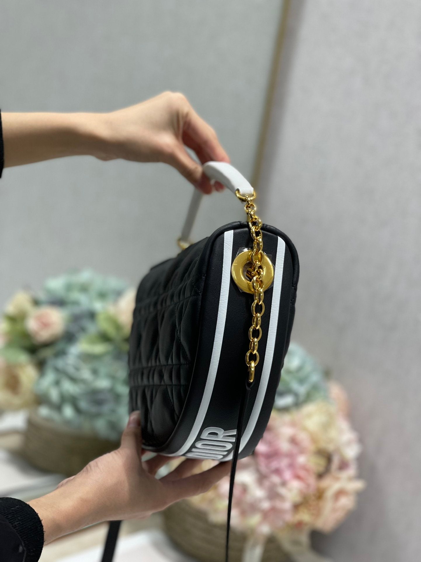 GLAMI MeGLAMIum Vibe Hobo Bag Black Cannage, Black Handbags, Crossbody Bags, 30cm CD M7201ONOA_M911