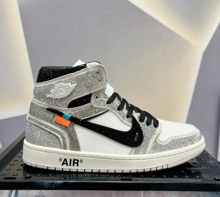 SAMC - NKE Shoes - 192