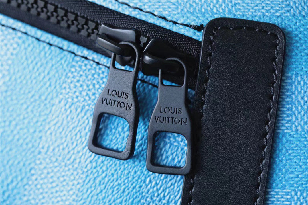 LV GLAMIscovery Backpack Damier Stripes Canvas GraGLAMIent Blue For Men, Bags 40cm LV M59913