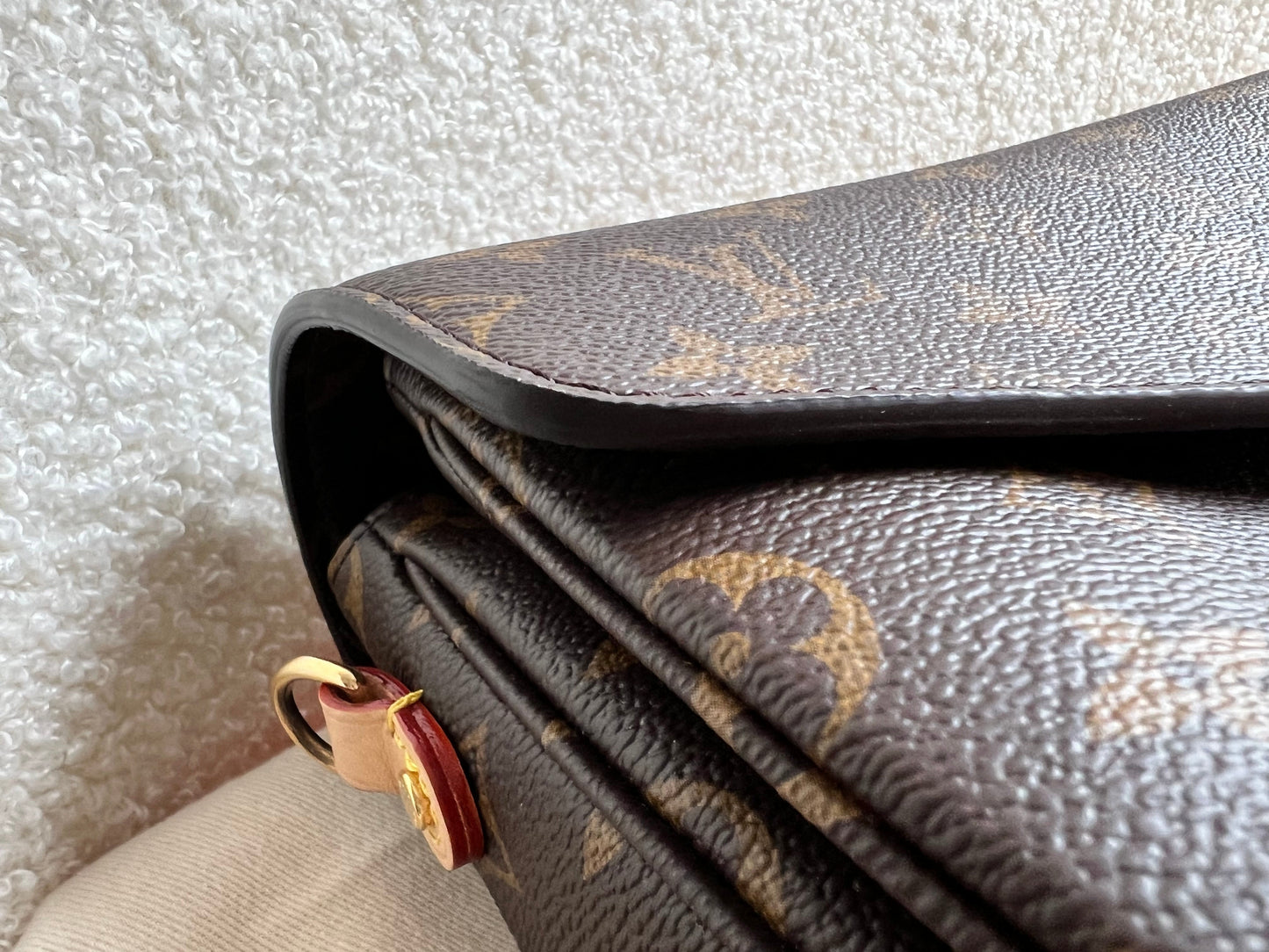 Louis Vuitton Pochette Metis Monogram (RRP £1,970)