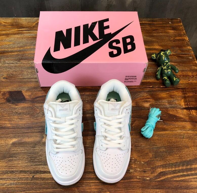 SAMC - NKE Shoes - 1741