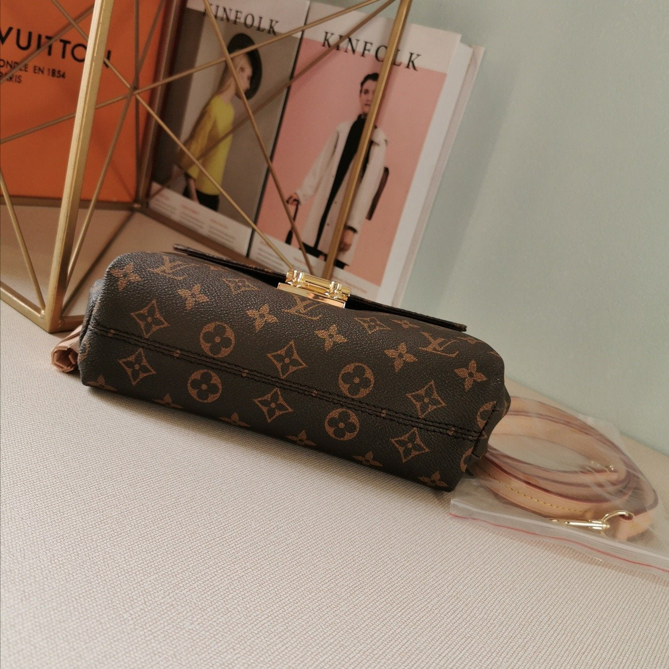 EN - New Arrival Bags LUV 255