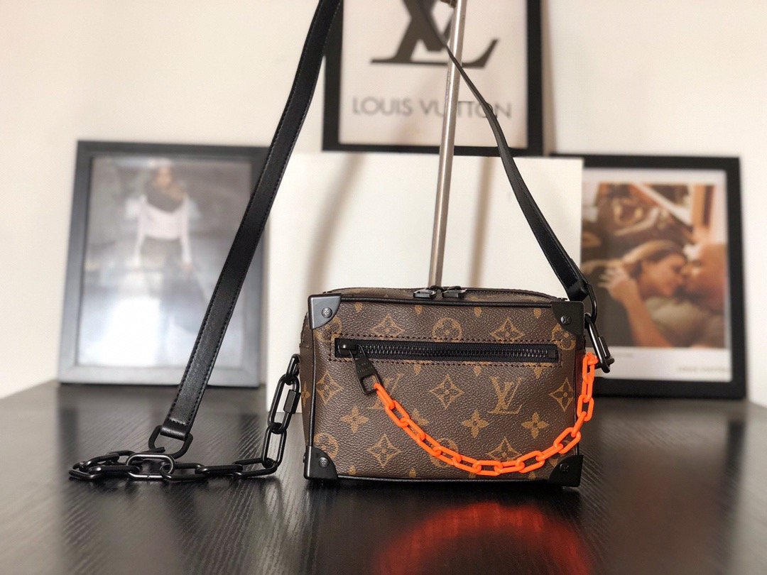 EN - New Arrival Bags LUV 219