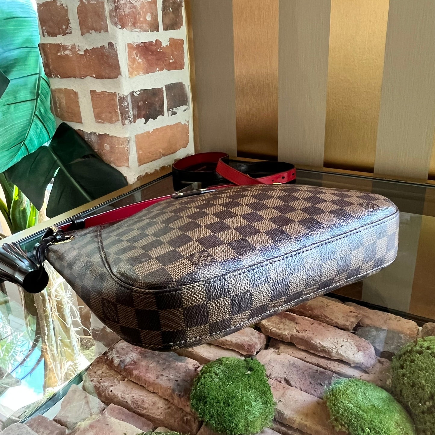 LOUIS VUITTON South Bank Besace Damier Ebene Canvas Crossbody Bag