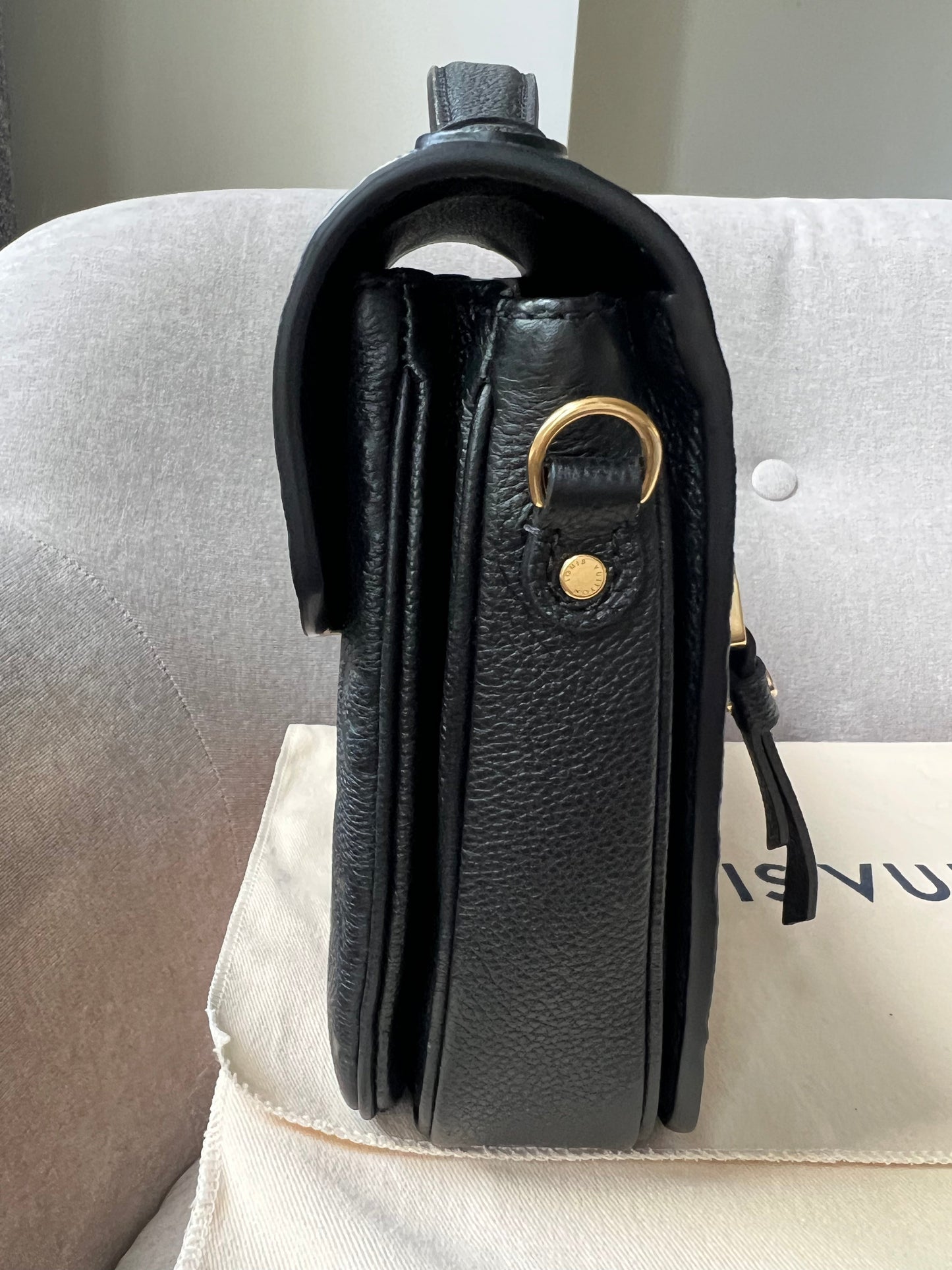 Louis Vuitton Pochette Metis Black Empreinte (RRP £2,110)