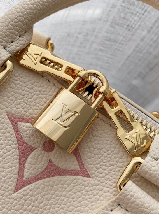 SAMC - LOV Bags - 1319