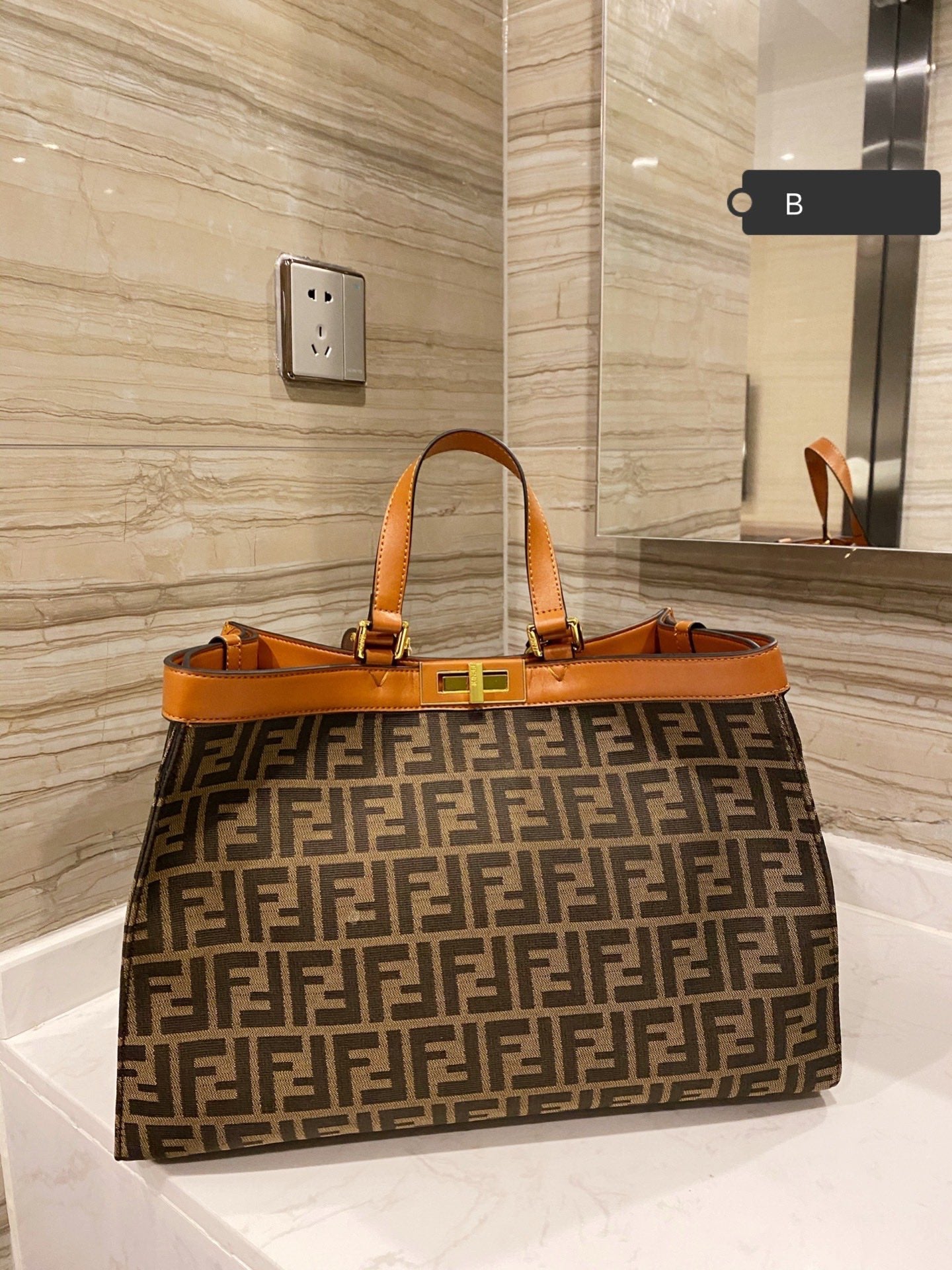 EN - NEW Arrival Bags FEI 147