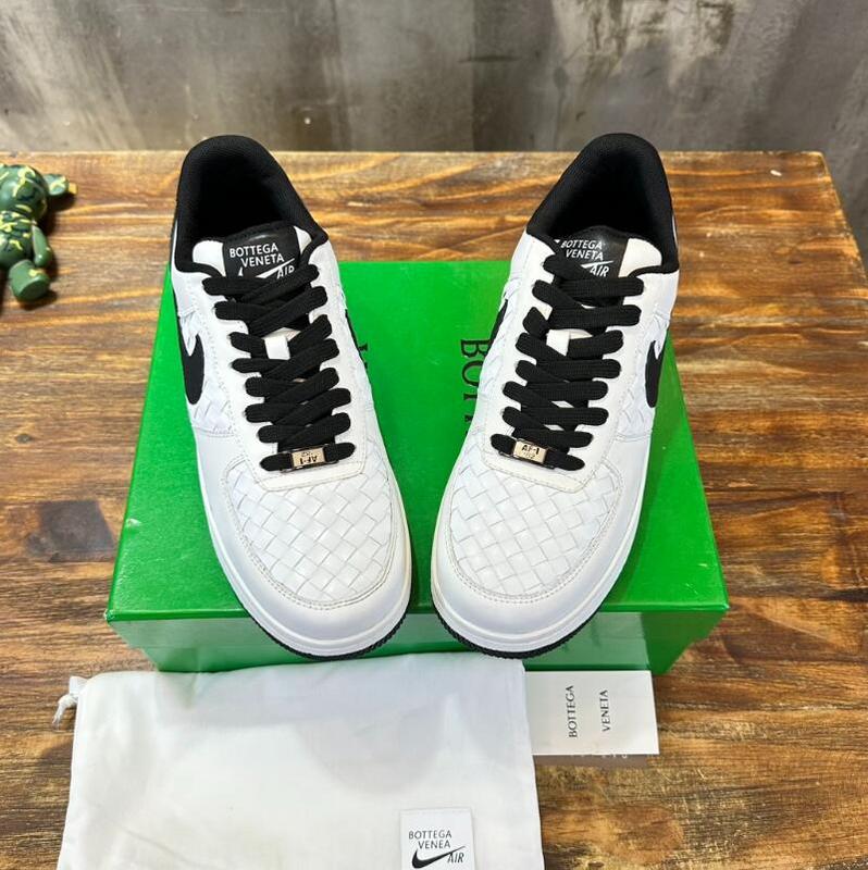 SAMC - NKE Shoes - 102