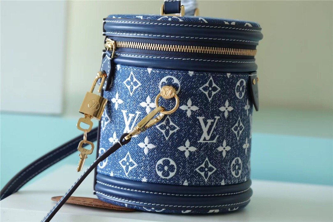 LV Cannes Monogram Denim By Nicolas Ghesquiere For Women, WomenÃ¢â‚¬â„¢s Bags, Shoulder And Crossbody Bags 6.7in/17cm LV