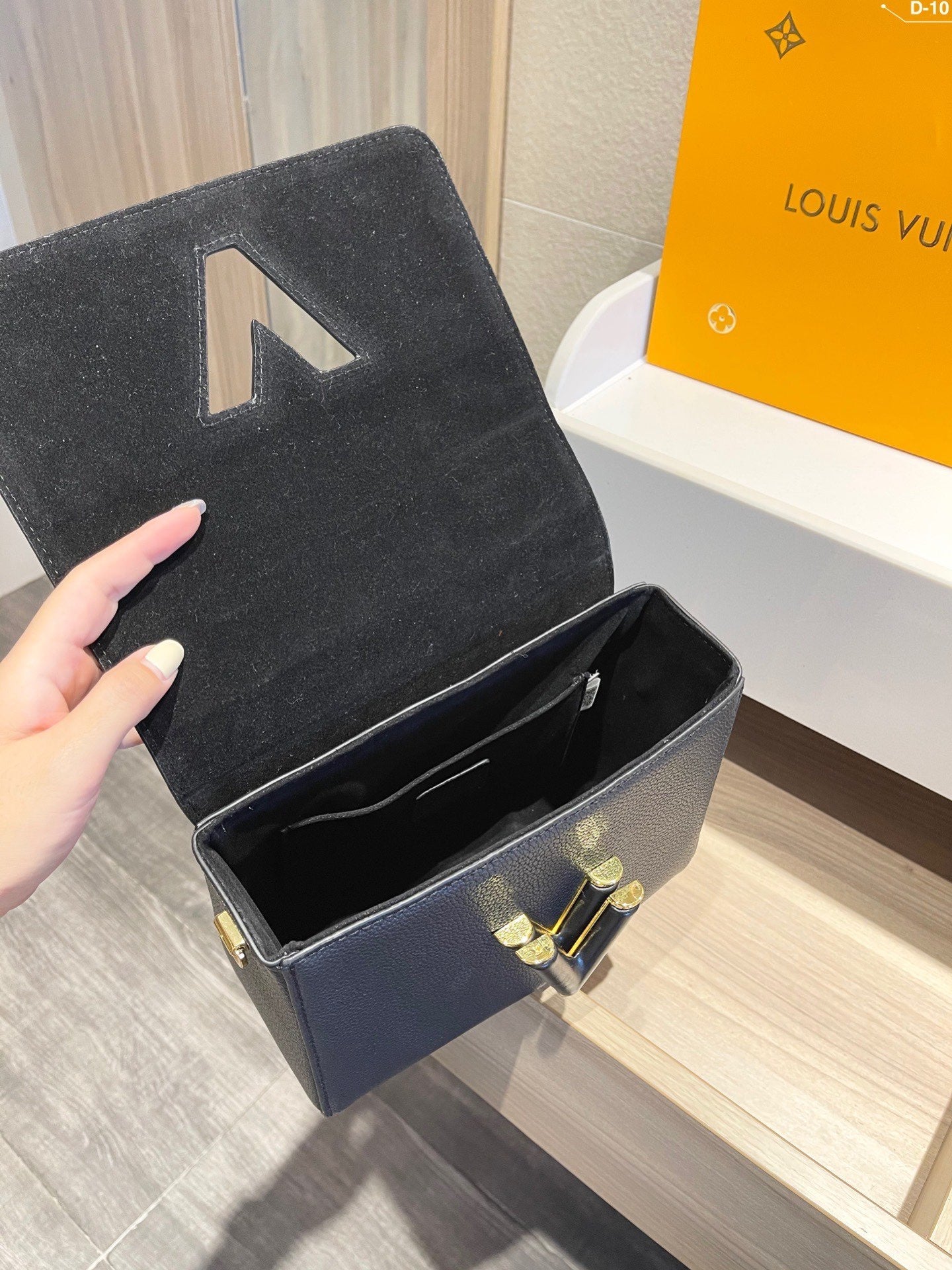EN - New Arrival Bags LUV 488