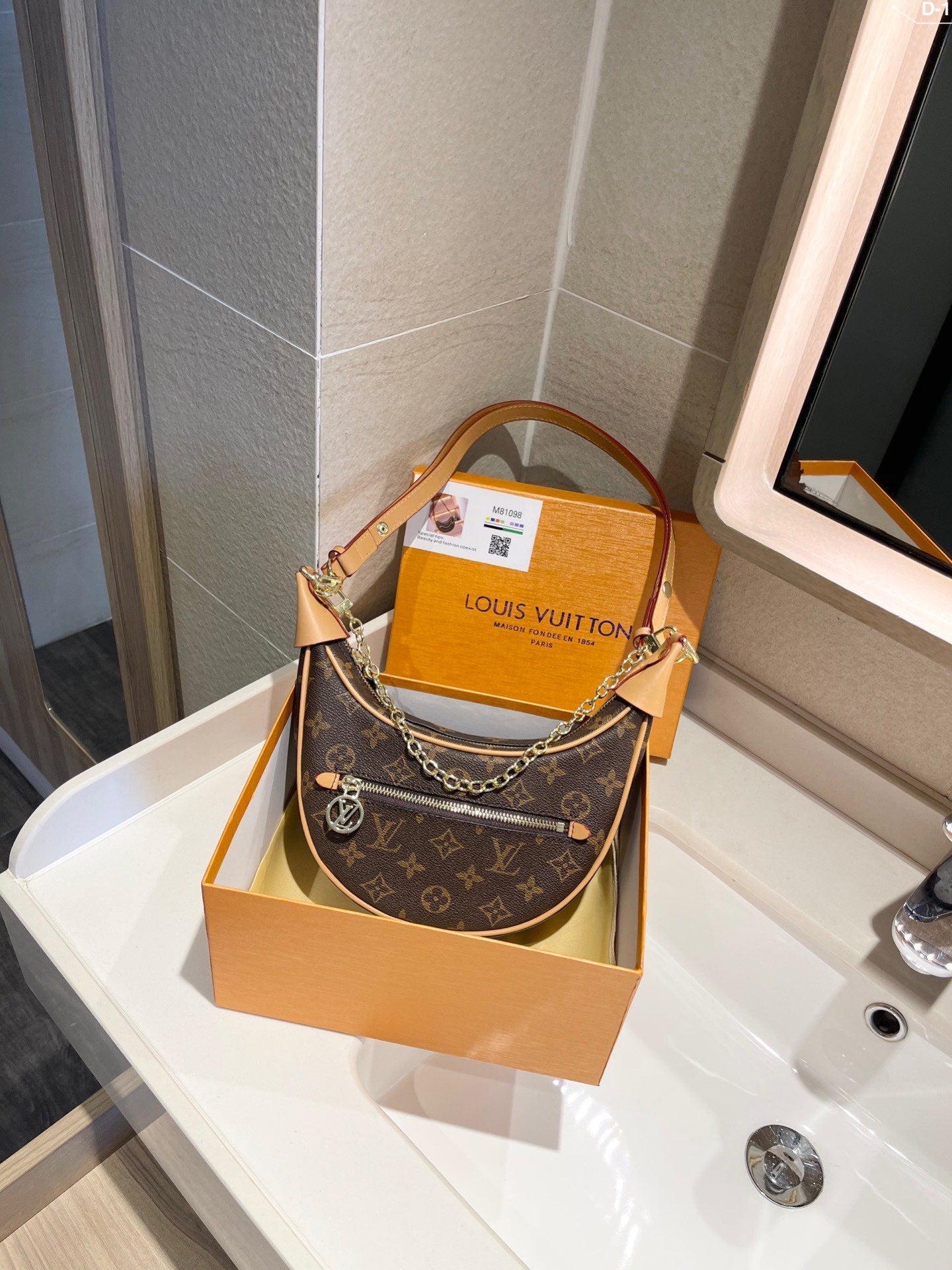 EN - New Arrival Bags LUV 491