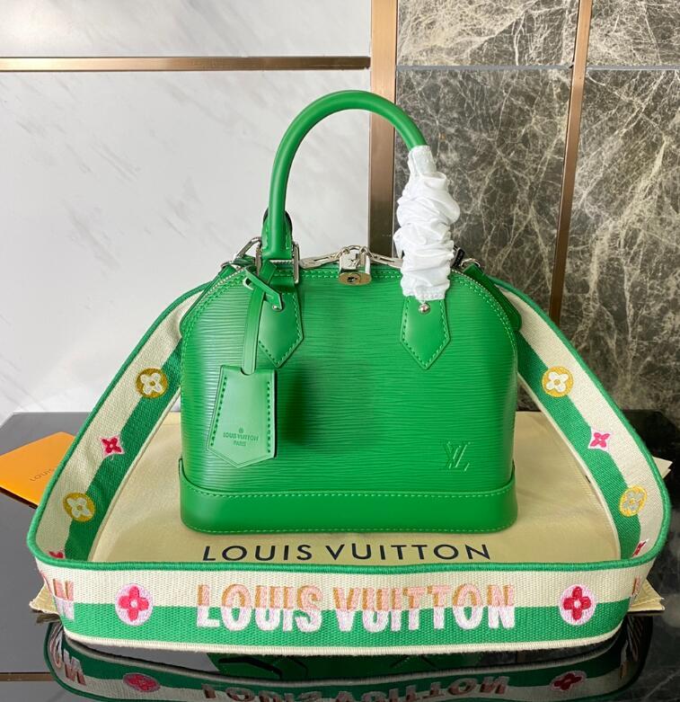 SAMC - LOV Bags - 1439