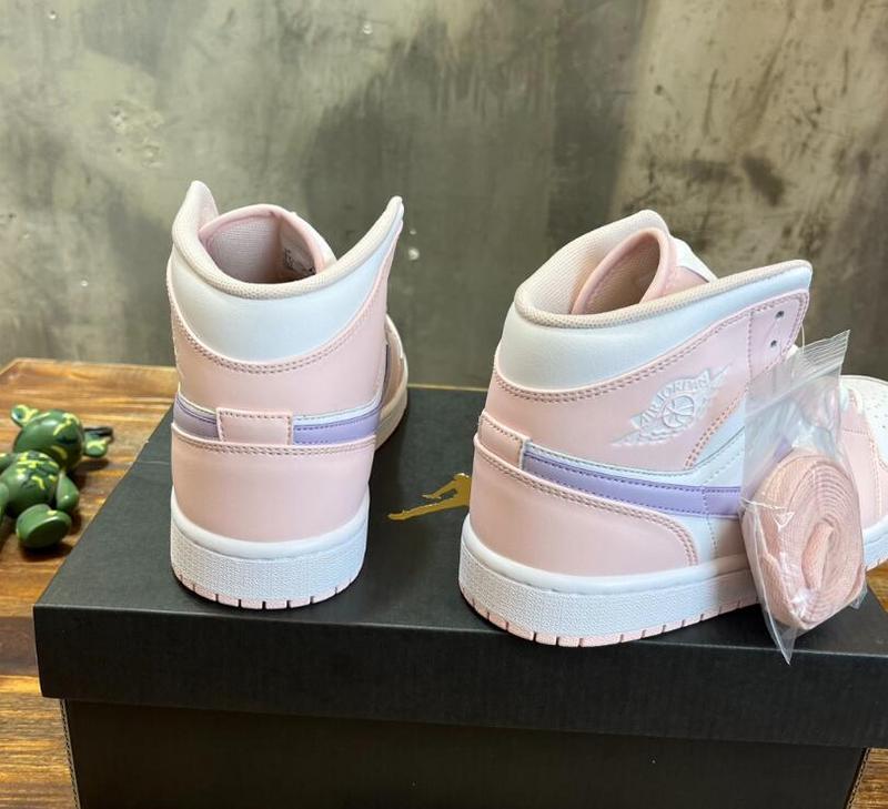 SAMC - NKE Shoes - 128