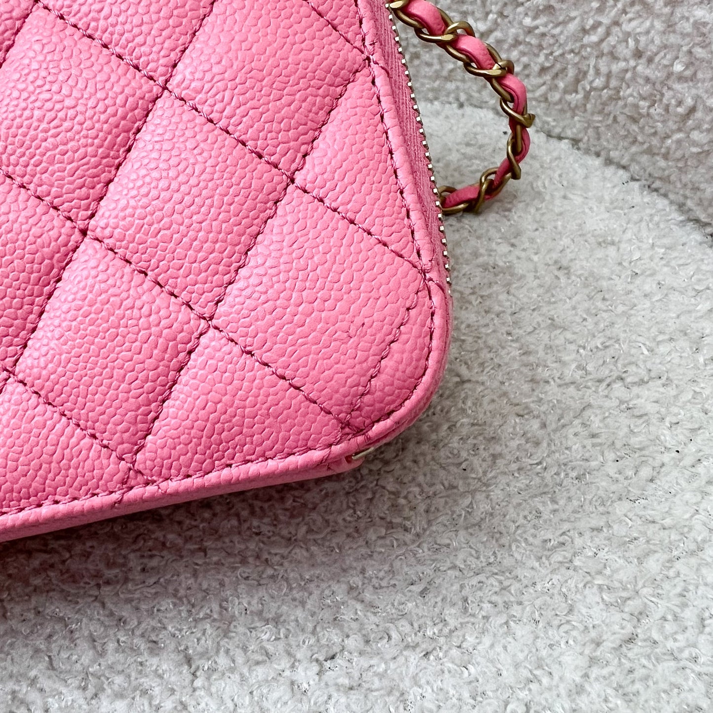 GLM-"Pick Me Up" Vanity Case in Pink Caviar and AGHW