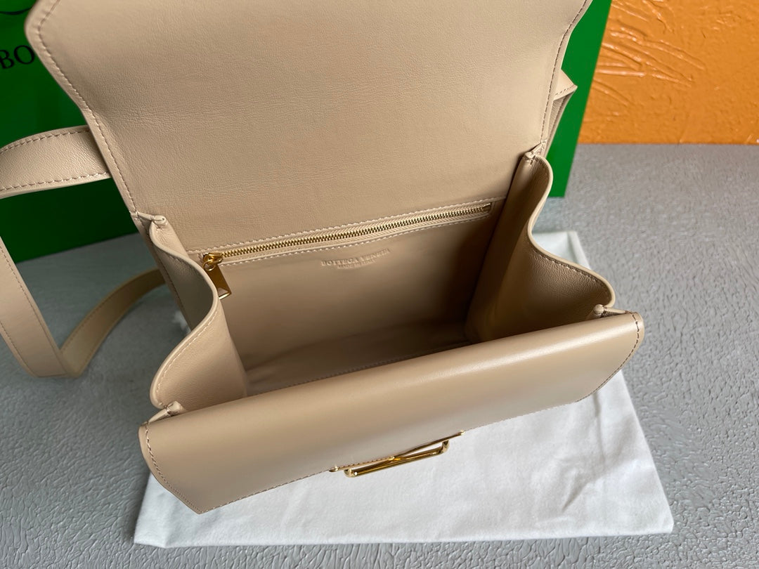 GLAMI Clip Bag Beige, For Women, WomenÃ¢â‚¬â„¢s Bags 9in/23cm