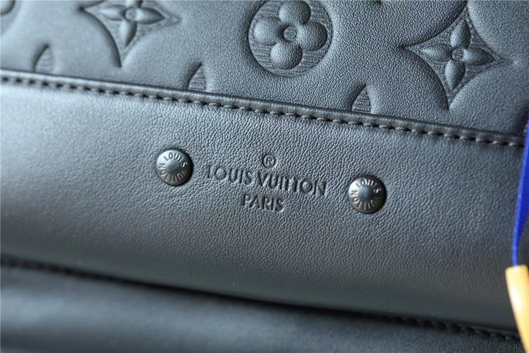 LV RaGLAMIr Slingbag Monogram Shadow Black For Men, Backpacks 16.5in/42cm LV M46107
