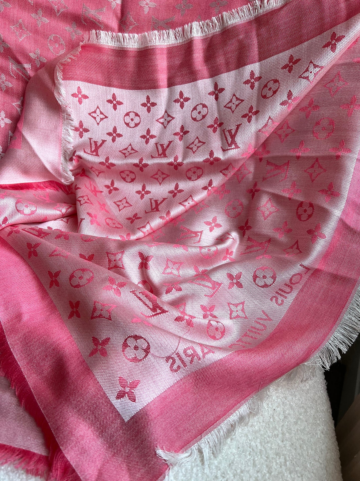 Louis Vuitton Pink Monogram Shawl (RRP £450)