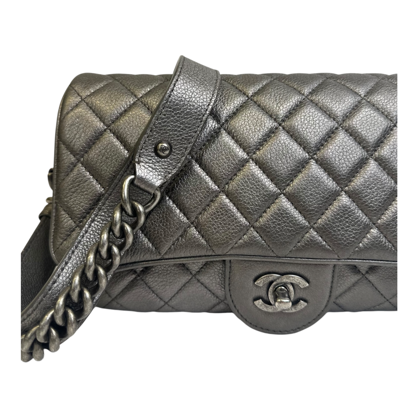 Chanel Metallic Calfskin Quilted Small Casual Rock Flap Silver