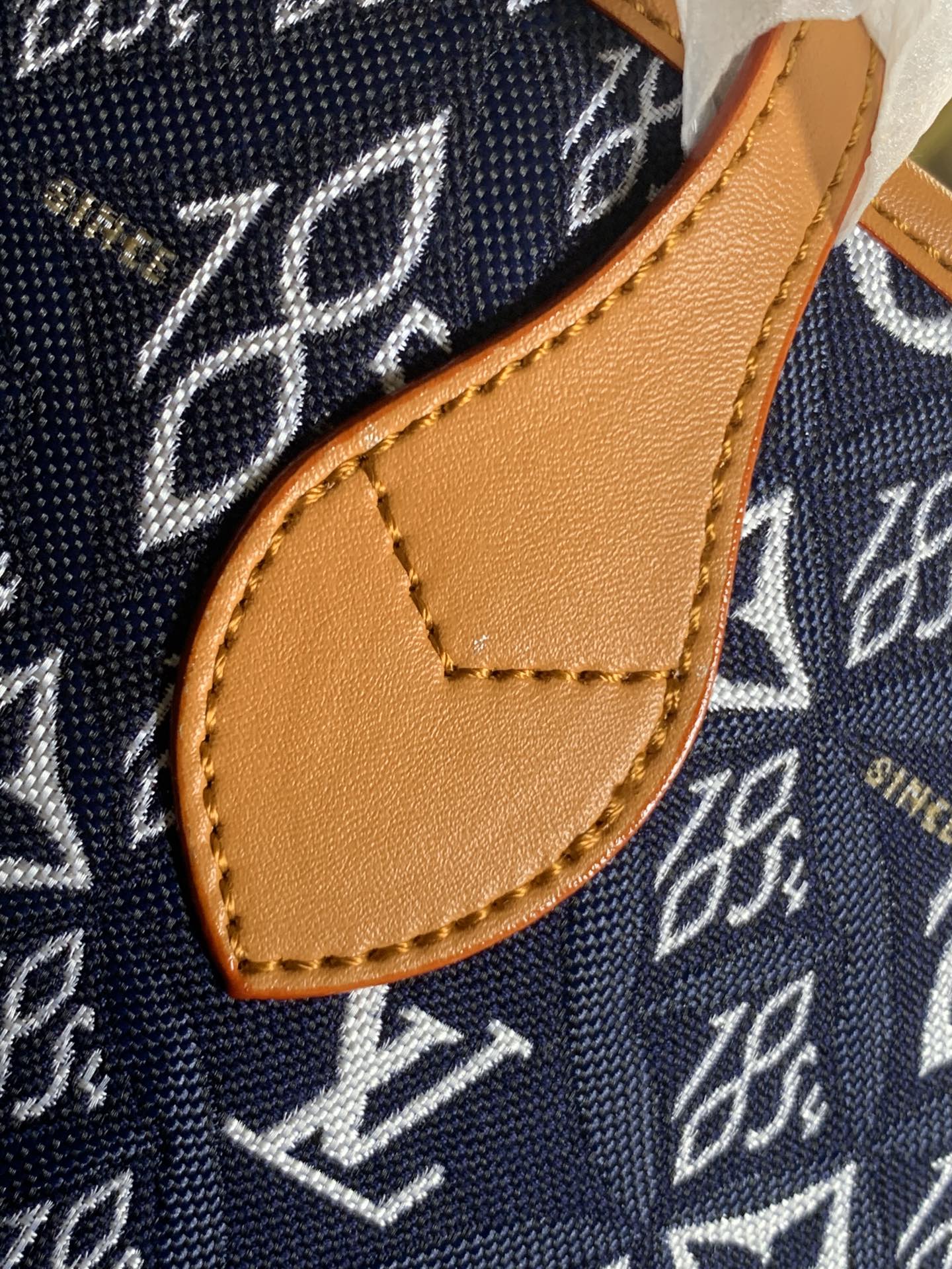 EN - New Arrival Bags LUV 100