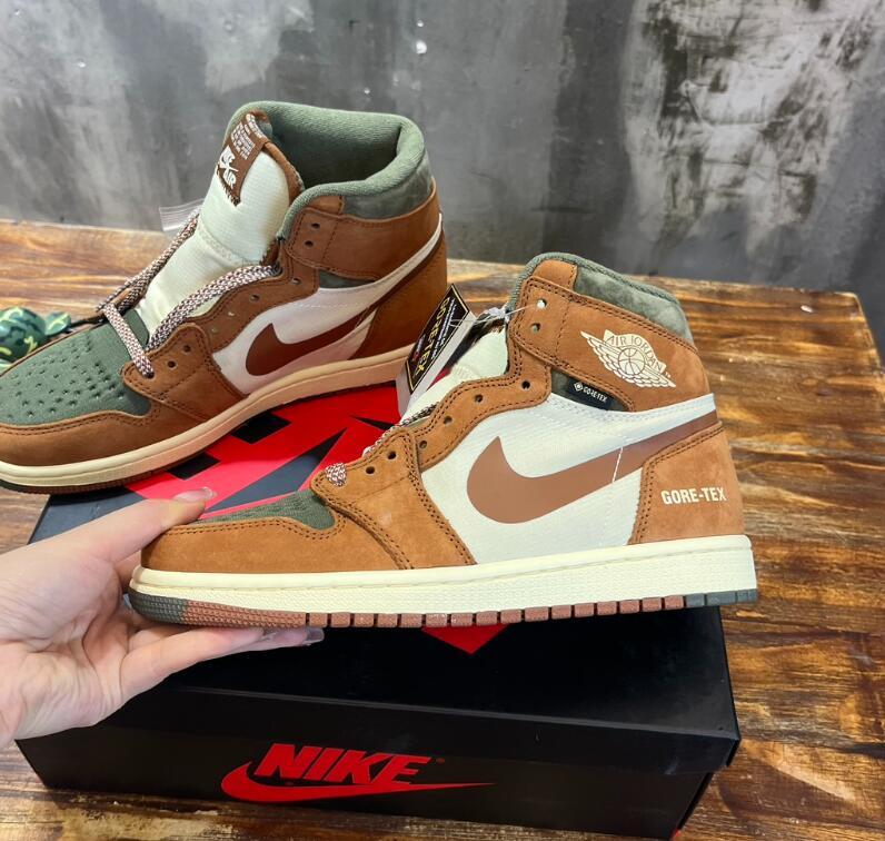 SAMC - NKE Shoes - 220
