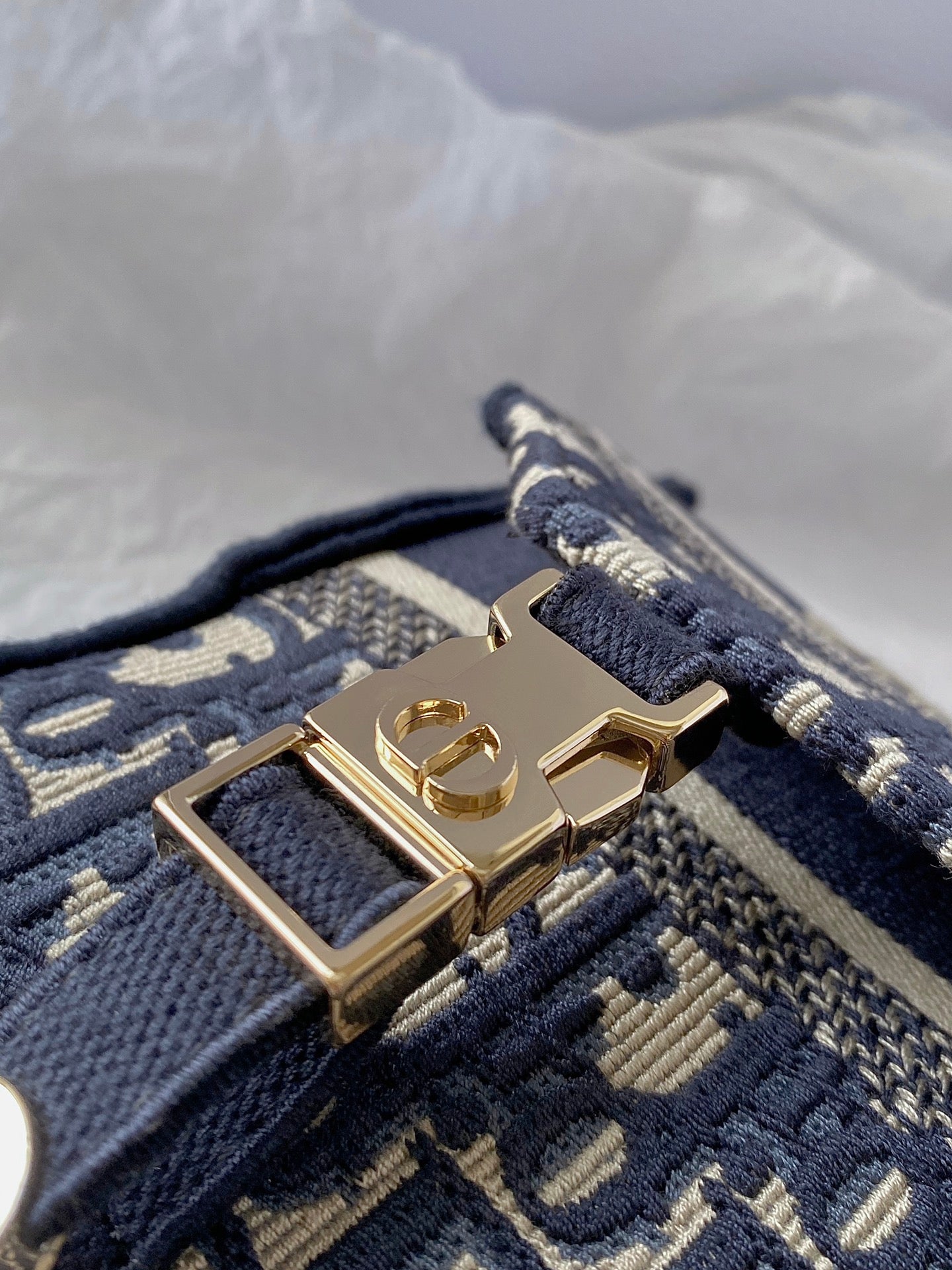 GLAMI Small DYORCAMP Bag Blue Oblique Embroidery, Blue Handbags, Shoulder Bags, Crossbody Bags, 23cm CD M1241ORIW_M928