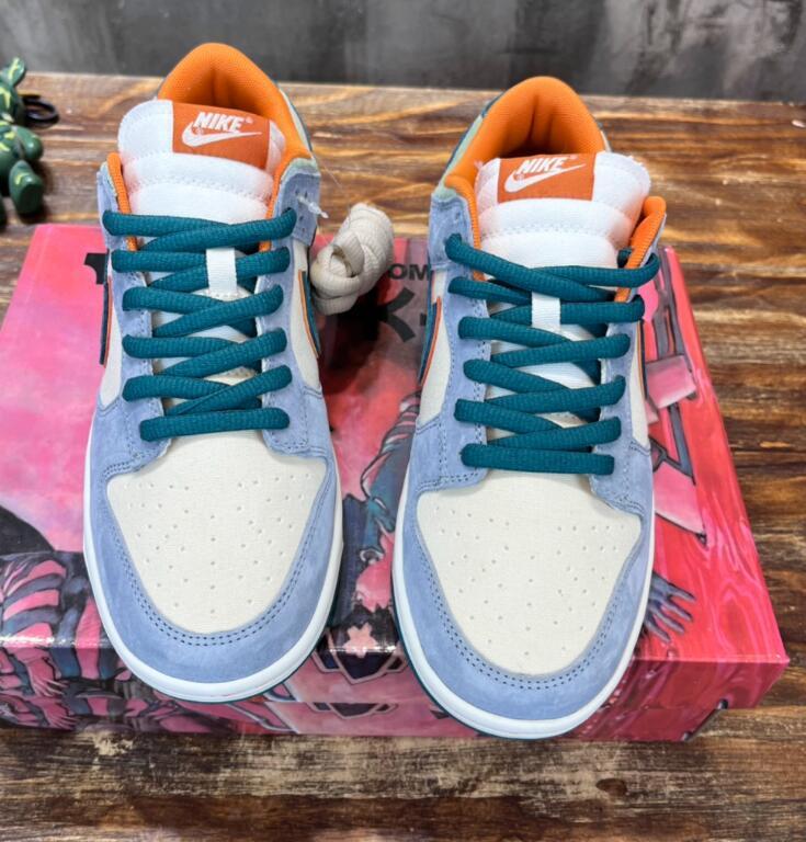 SAMC - NKE Shoes - 821