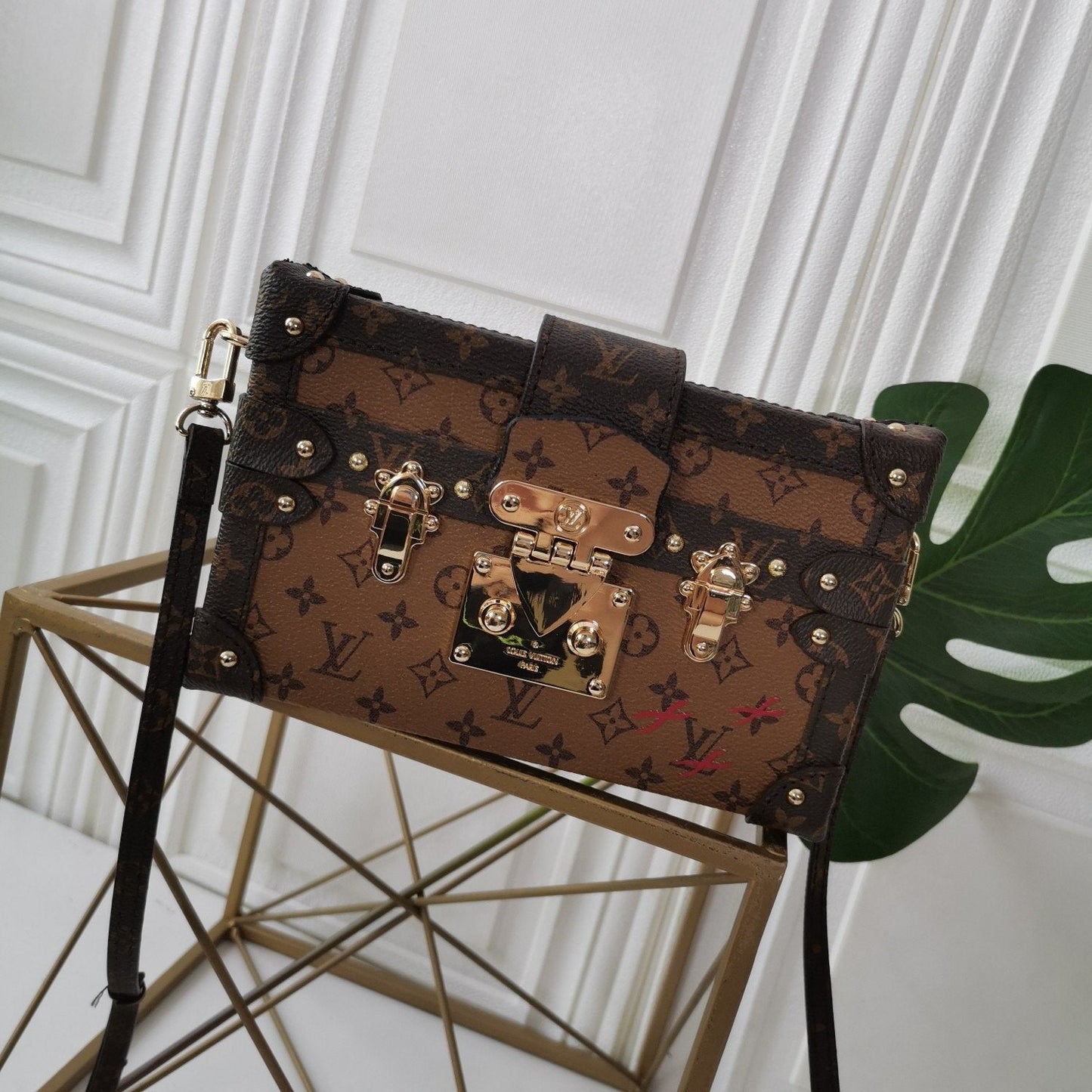 EN - New Arrival Bags LUV 241