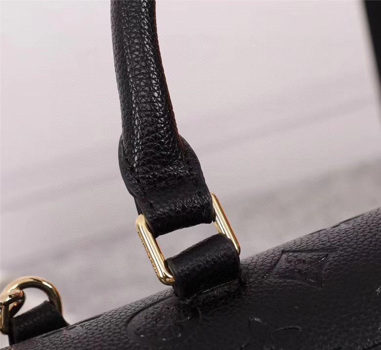 EN - New Arrival Bags LUV 044