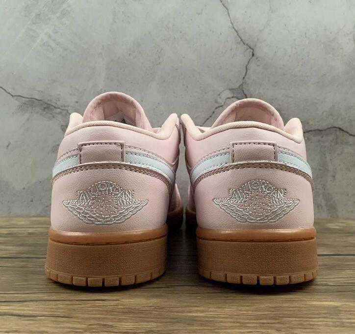 SAMC - NKE Shoes - 1484