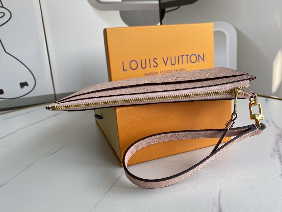 EN - New Arrival Wallet LUV 063