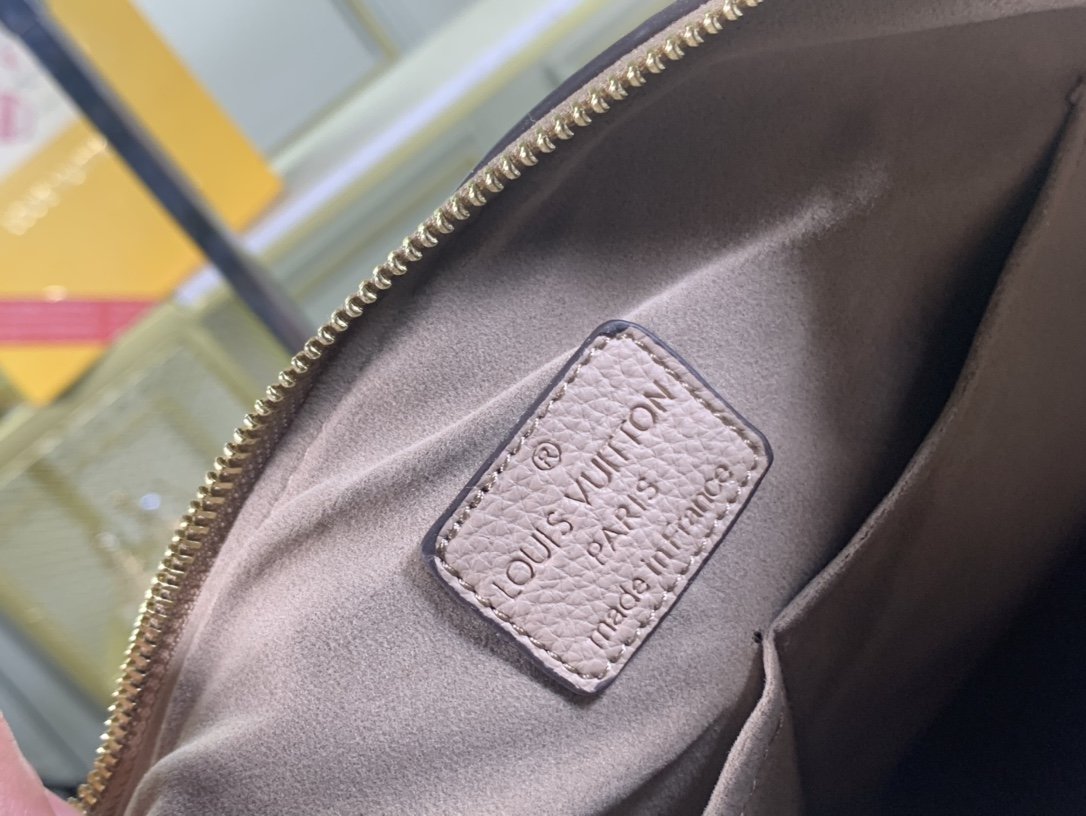 EN - New Arrival Bags LUV 112