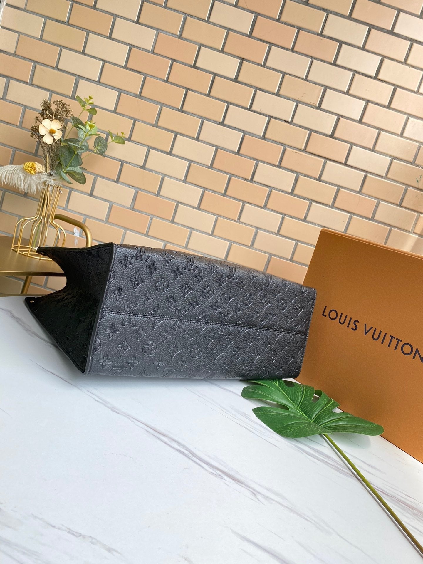 EN - New Arrival Bags LUV 038