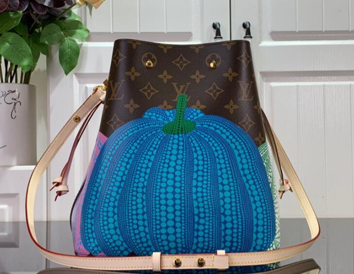 SAMC - LOV Bags - 1284