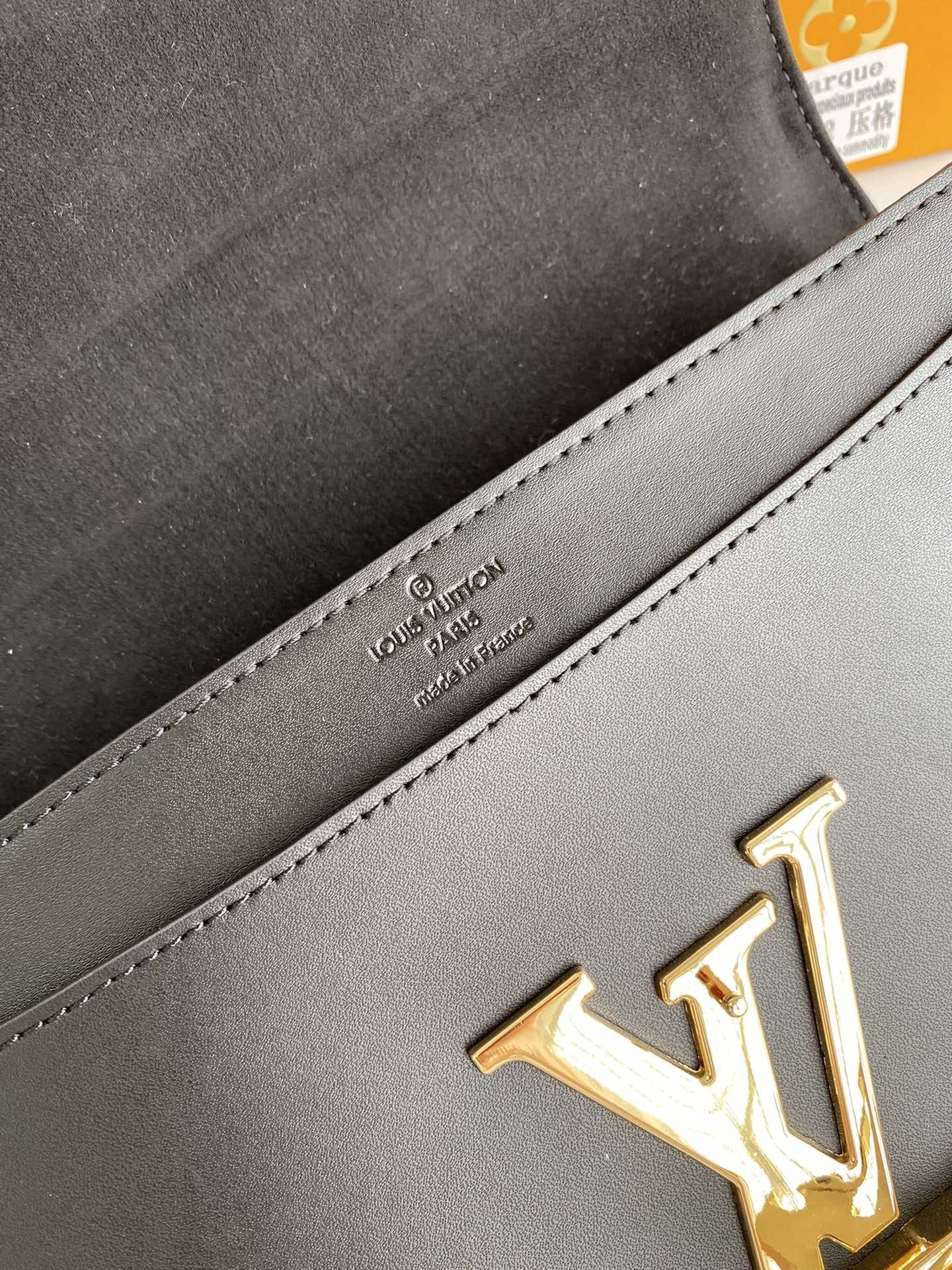 EN - New Arrival Wallet LUV 057
