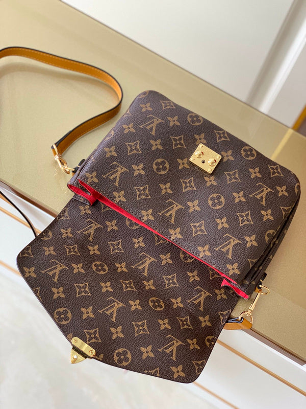 LOV2 Bags - Luxurious Bags  2643