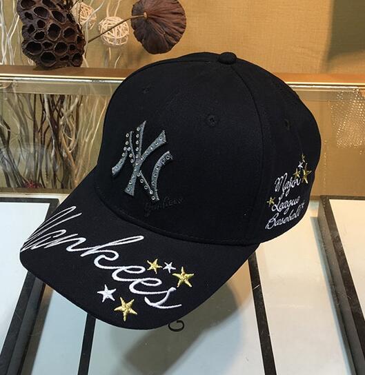 SAMC - Mix Hats - 068